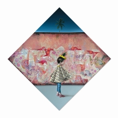 Pineapple Girl - 32 x 32